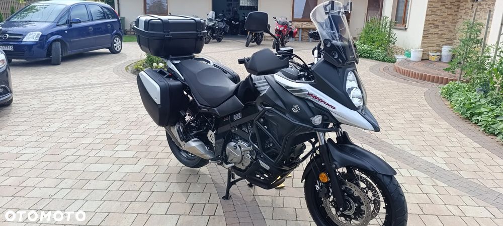 Suzuki V-STROM - 4