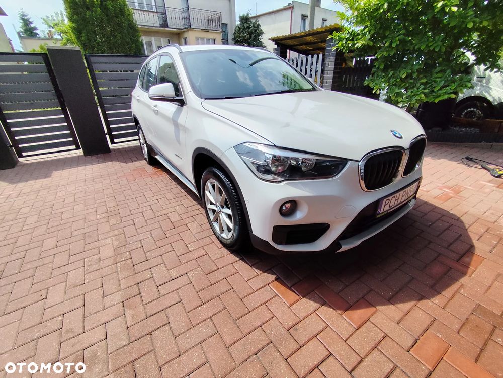 BMW X1 sDrive18d Sport Line - 1