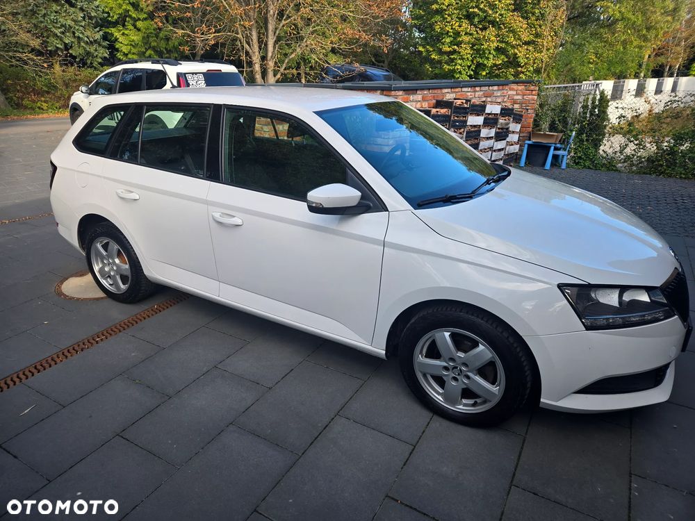 Skoda Fabia 1.0 TSI Active - 2