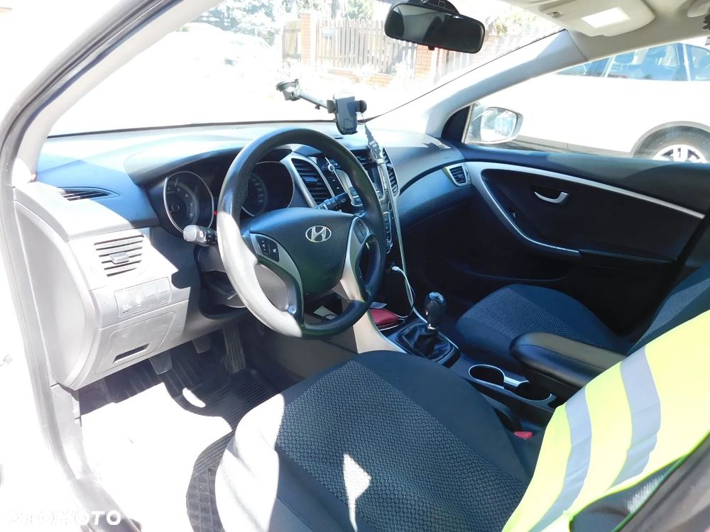 Hyundai i30 1.4 Classic - 10