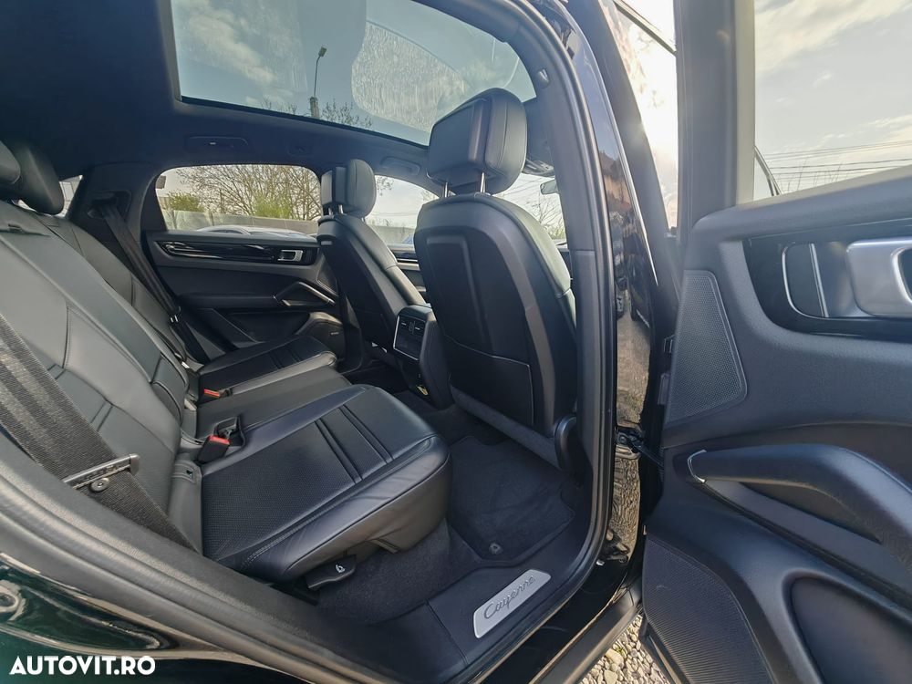 Porsche Cayenne Coupe E-Hybrid Tiptronic S Black Edition - 26