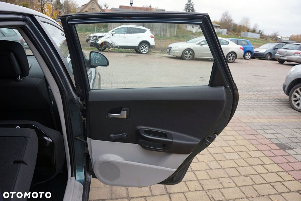 DRZWI TYLNE PRAWE CEED I 5D HB E2  ZIELONY KIA 2006-2009 - 5