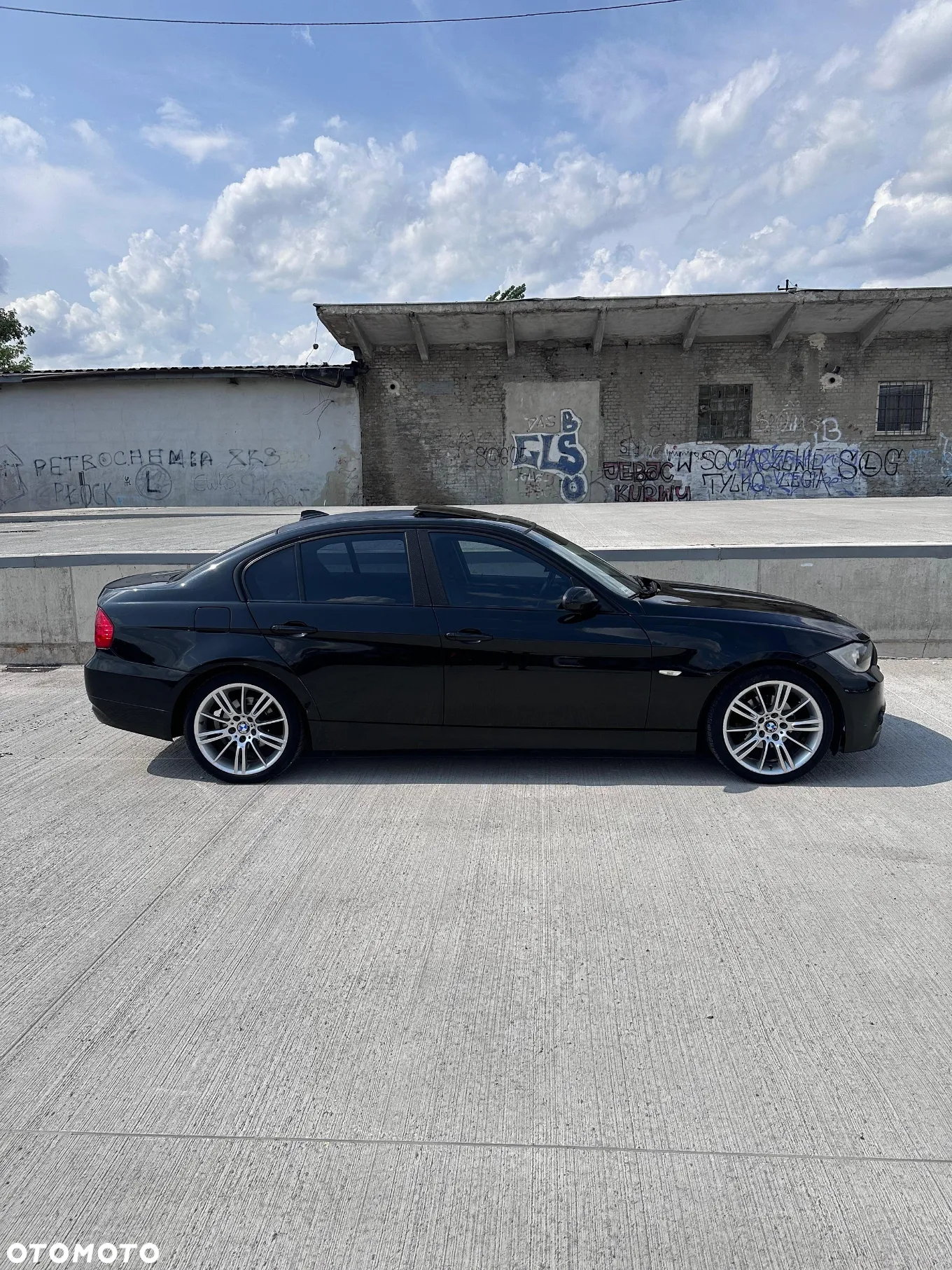 BMW Seria 3 320i - 5