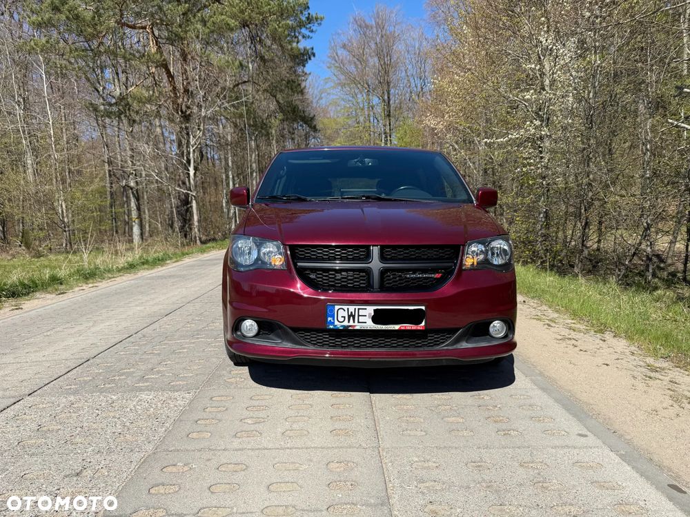 Dodge Grand Caravan - 8