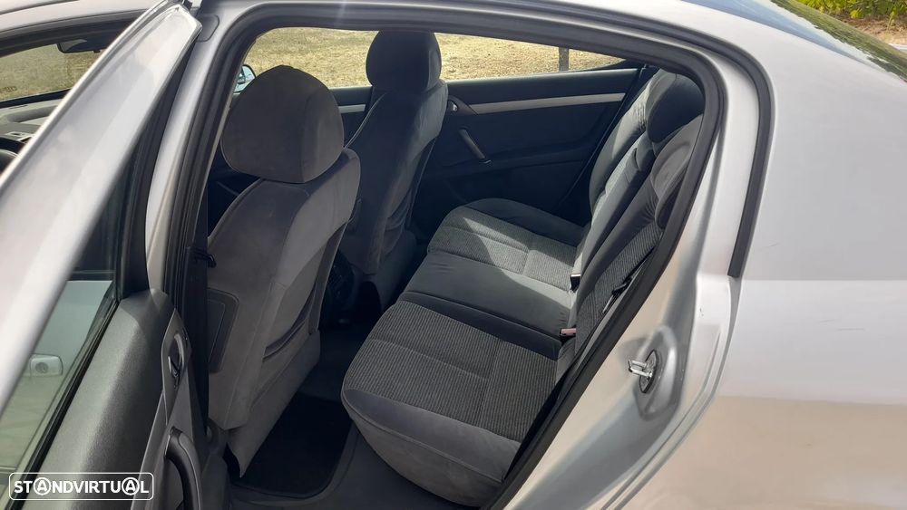 Peugeot 407 1.6 HDi Griffe - 26