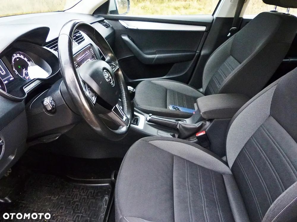 Skoda Octavia 1.6 TDI Ambition - 19