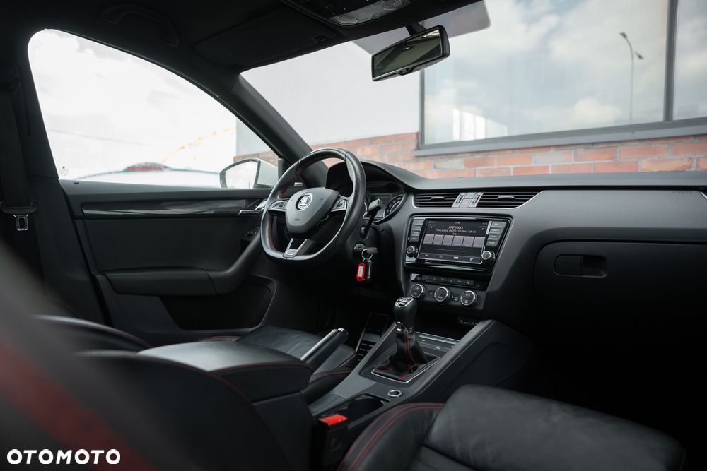 Skoda Octavia 2.0 TSI RS 230 - 29