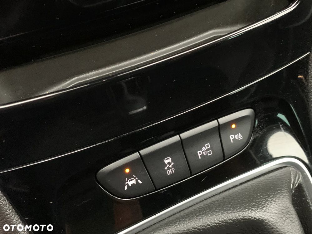 Opel Astra 1.4 Turbo Start/Stop Dynamic - 24
