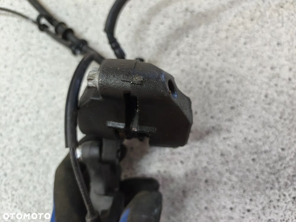 Zaciski hamulcowe przód, czujnik ABS Kawasaki Z900 Z 900 2022 - 10