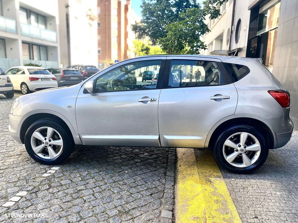 Nissan Qashqai 2.0 dCi Tekna Premium 17 - 9
