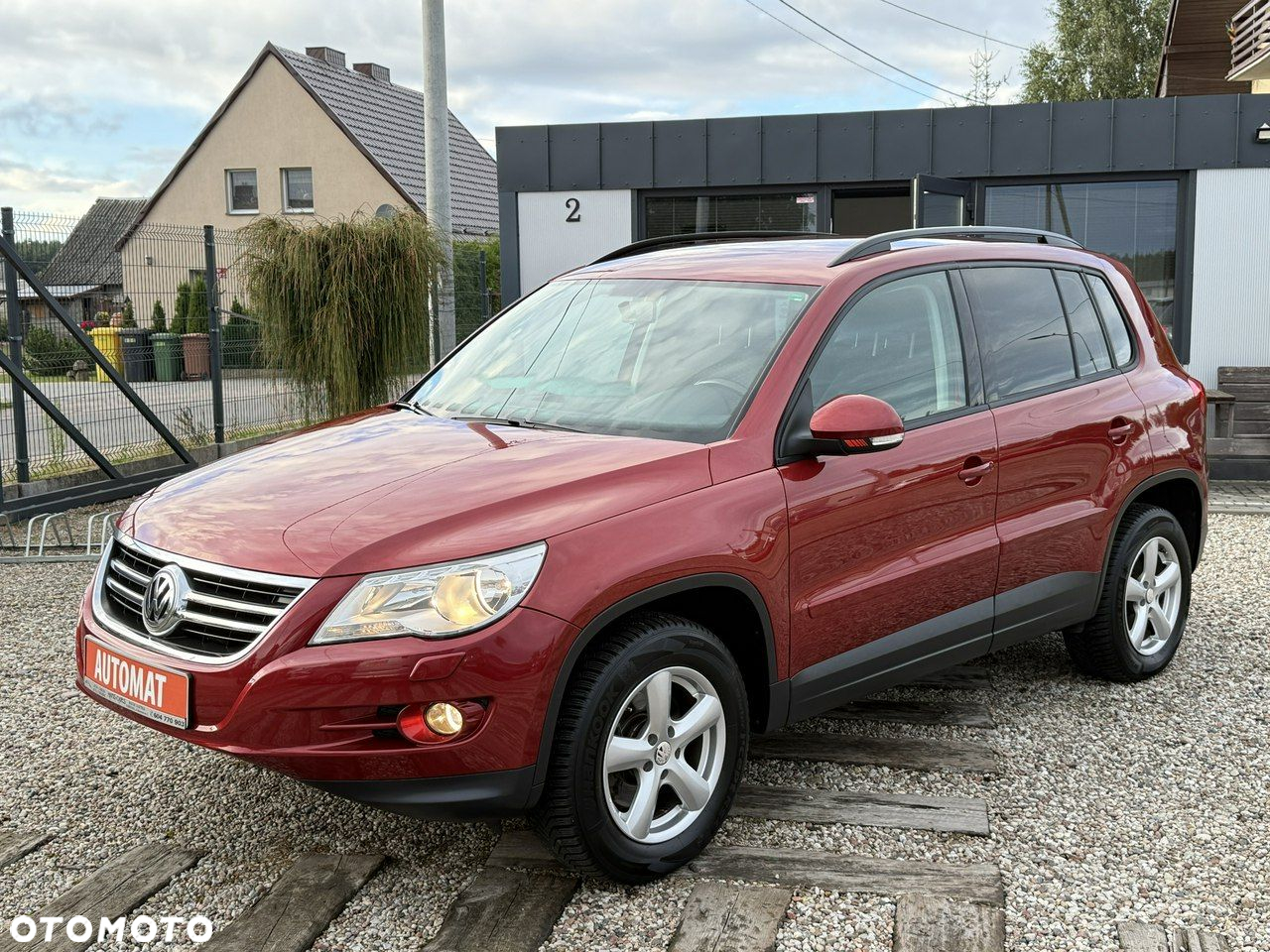 Volkswagen Tiguan - 2