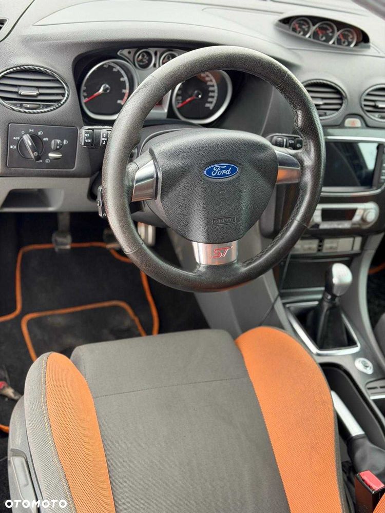 Ford Focus - 6