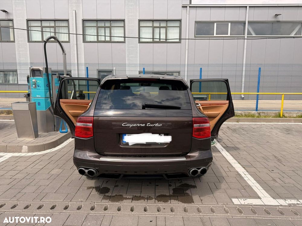 Porsche Cayenne - 6