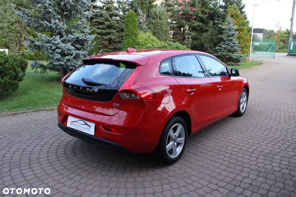 Volvo V40 D2 Momentum - 8