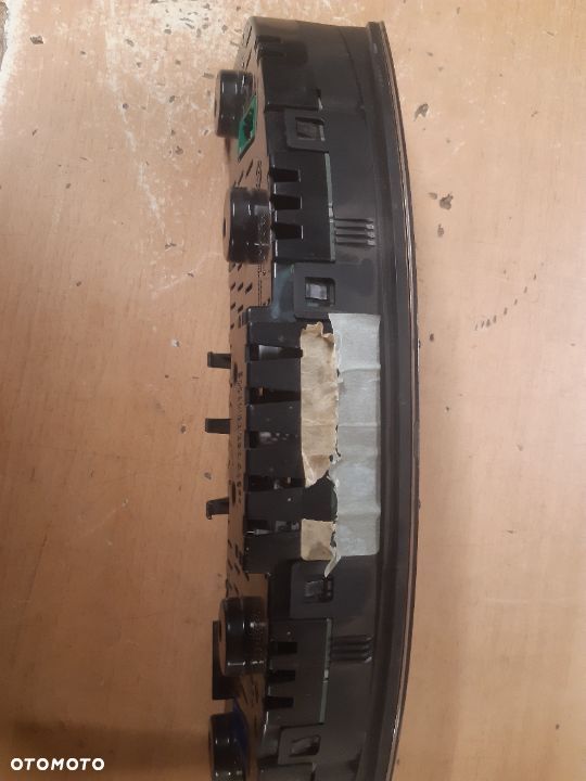 Licznik vw t52003-2009 z małym fisem - 3