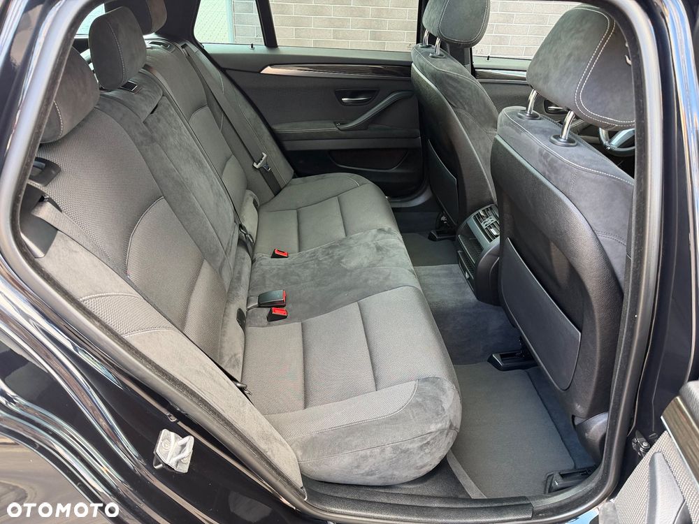 BMW Seria 5 520d M Sport Edition - 37