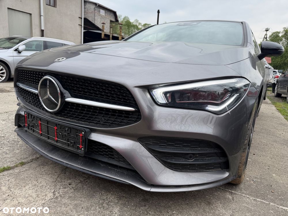 Mercedes-Benz CLA 250 e 8G-DCT AMG Line - 1
