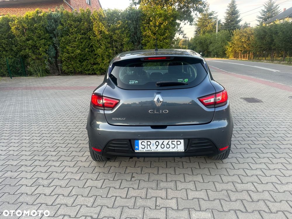 Renault Clio 1.2 16V Life - 10