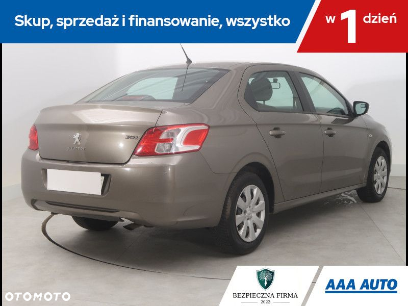 Peugeot 301 - 6