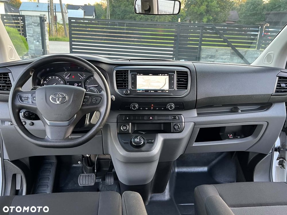 Toyota ProAce 2,0-l-D-4D (5-Si.) Autm Verso compact Team Deutschland - 25