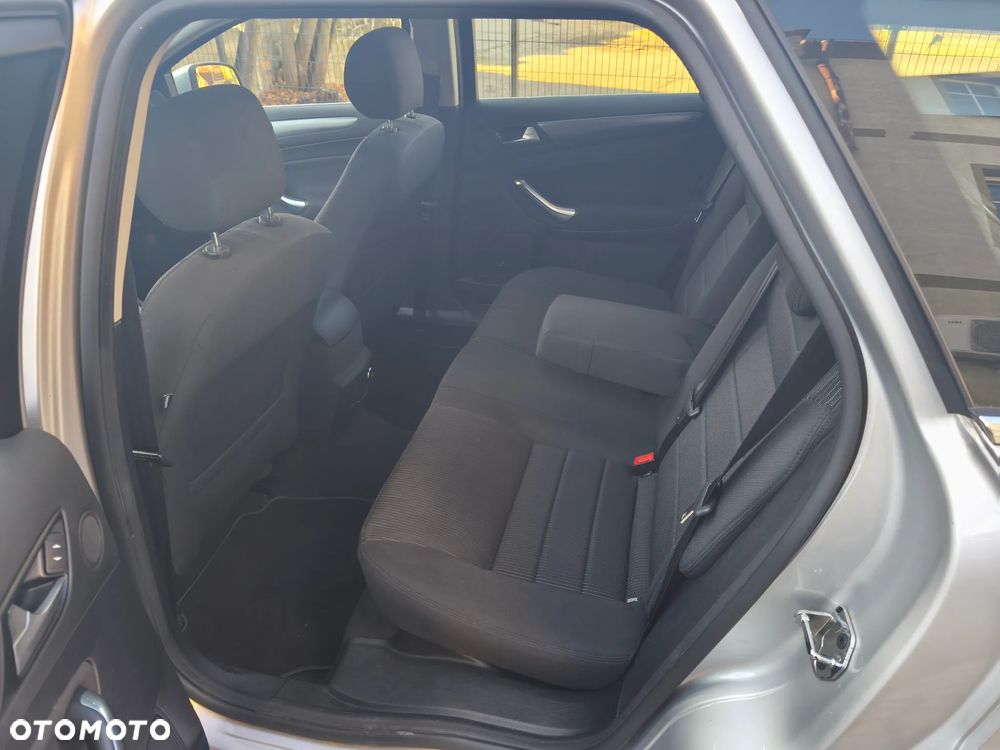 Ford Mondeo 2.0 TDCI Business Edition - 28