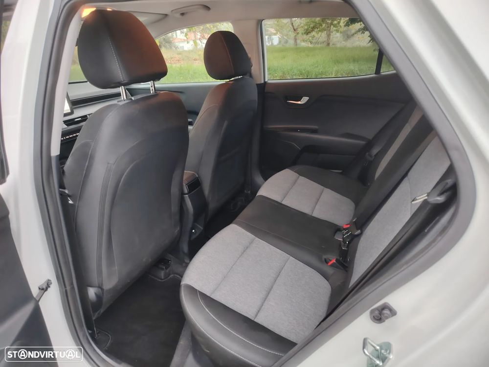 Kia Stonic 1.0 T-GDi Tech - 15