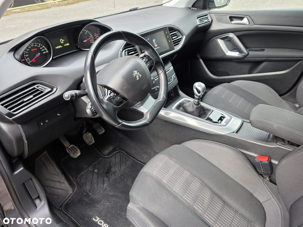 Peugeot 308 BlueHDi 120 Stop & Start Allure - 11