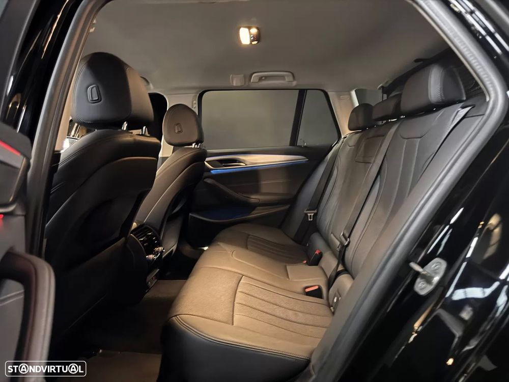 BMW 530 e Aut. Luxury Line — fotografia 27