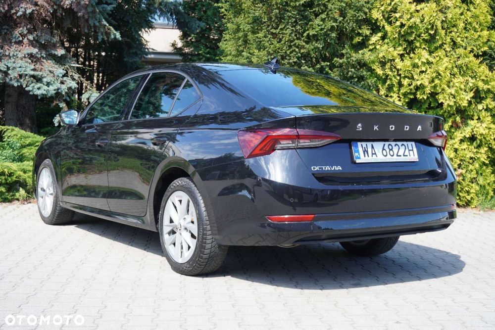 Skoda Octavia 2.0 TDI Ambition - 8