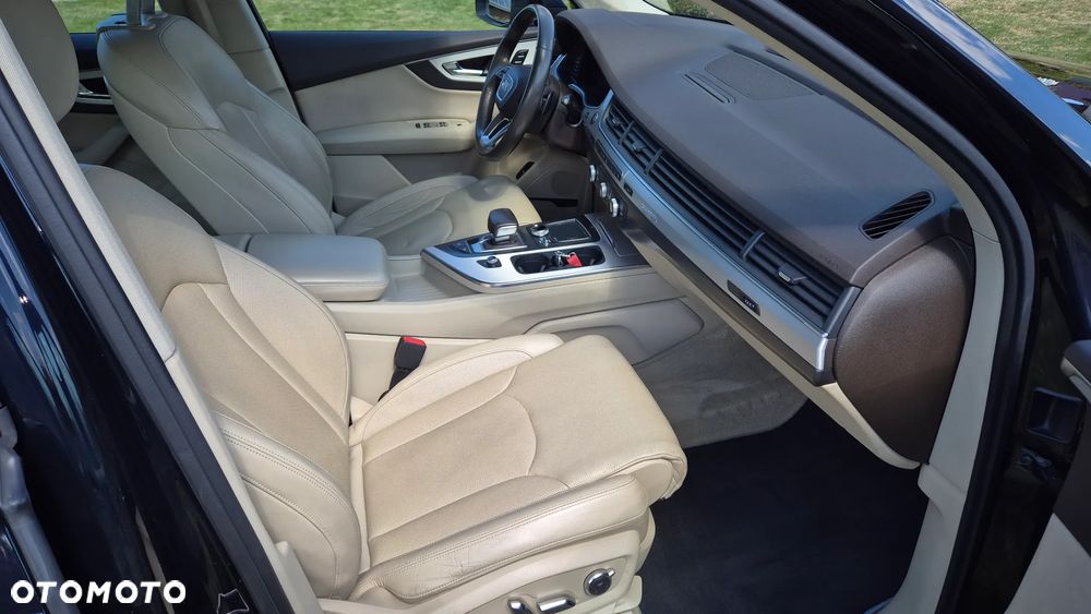 Audi Q7 - 19