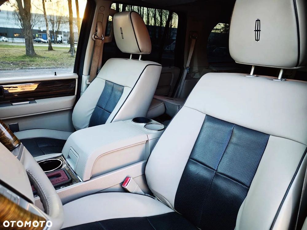 Lincoln Navigator 5.4 4x4 - 33