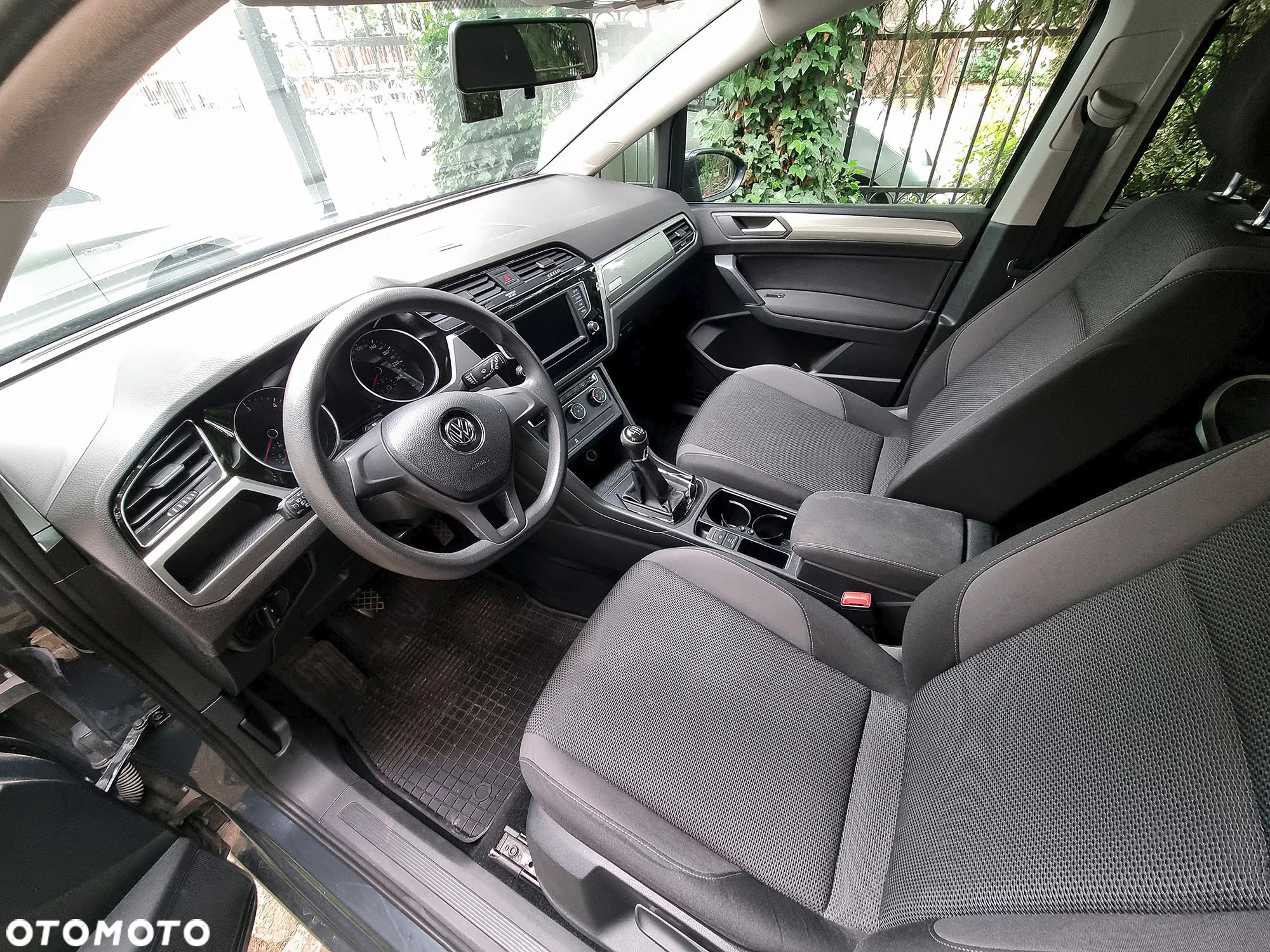 Volkswagen Touran 1.6 TDI BMT Trendline - 9