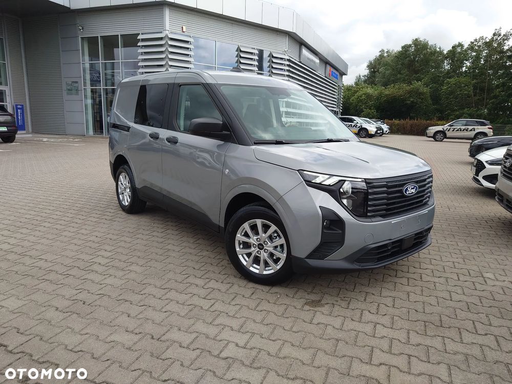 Ford Transit Courier - 20