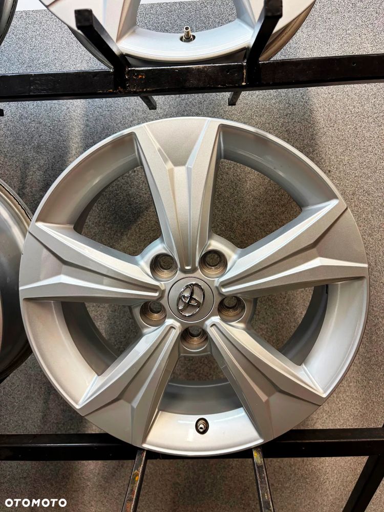 TOYOTA AURIS,COROLLA,CHR,CH-R 17'' +TPMS  6,5J ET45 - 11