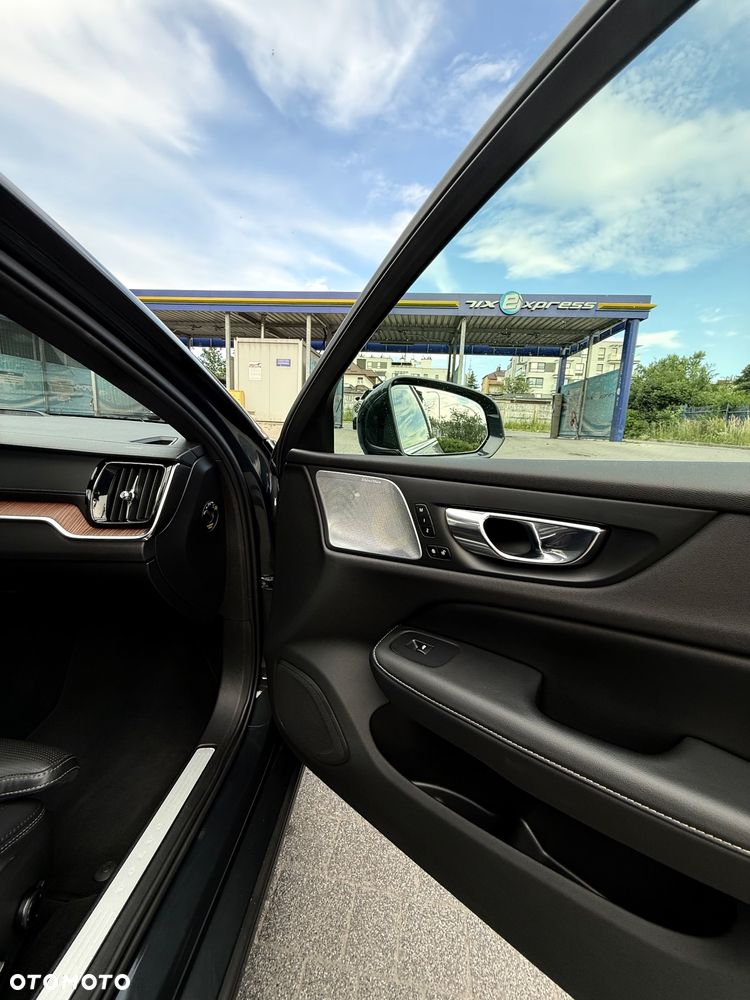 Volvo V60 T6 AWD Inscription - 37