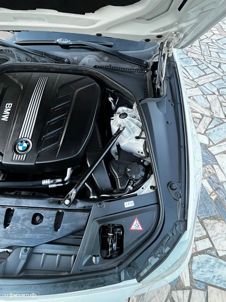 BMW 520 d Auto - 15
