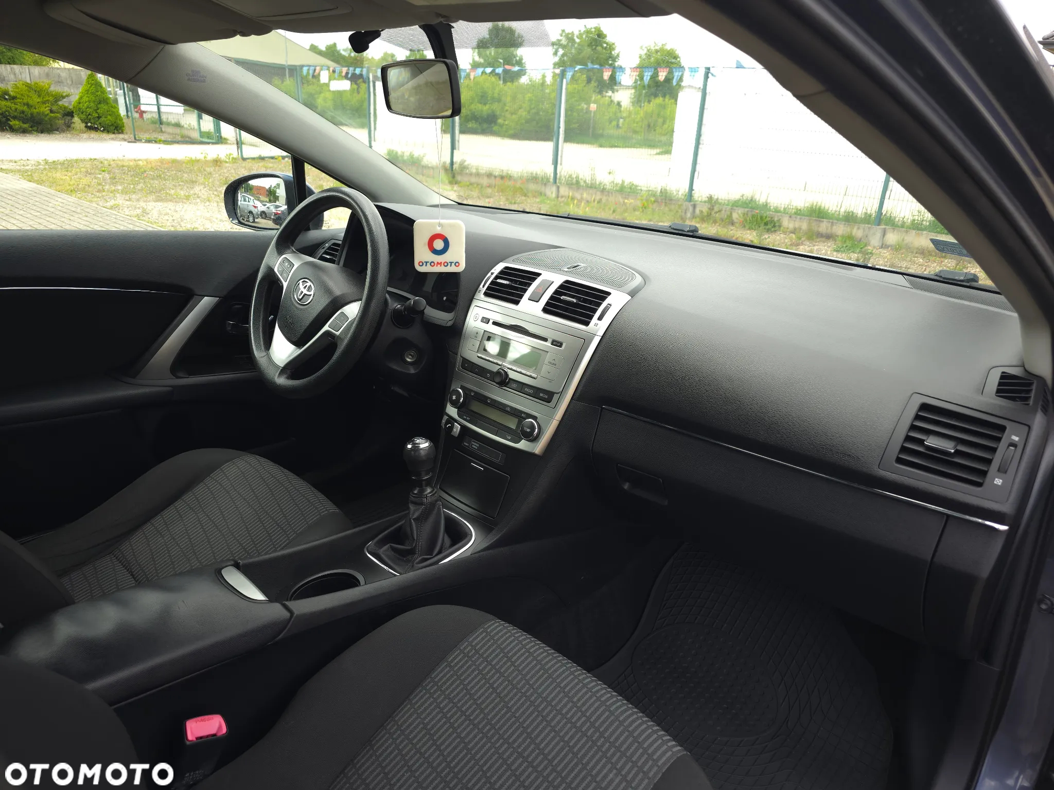 Toyota Avensis 2.0 D-4D Luna - 14