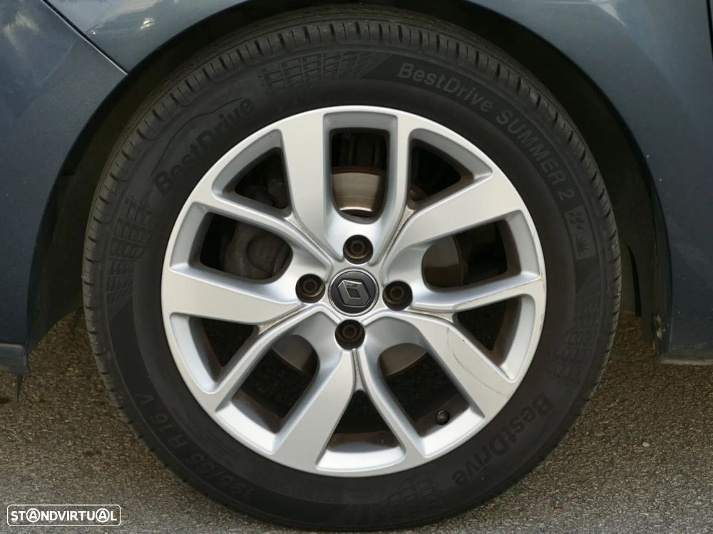 Renault Clio Sport Tourer 0.9 TCe Limited - 8