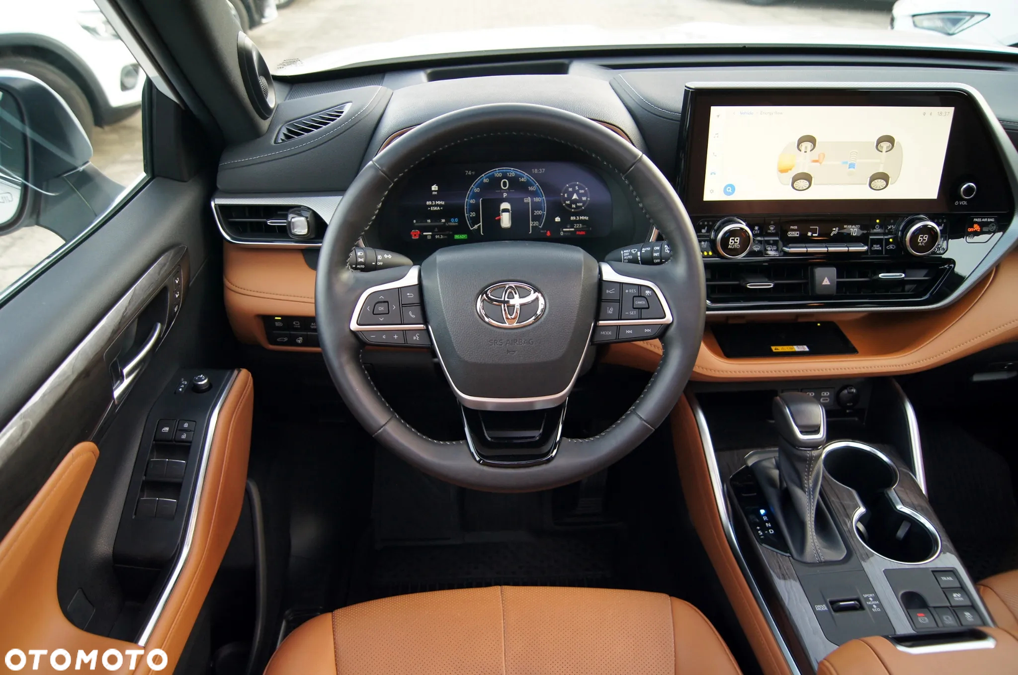 Toyota Highlander 2.5 Hybrid Prestige - 12