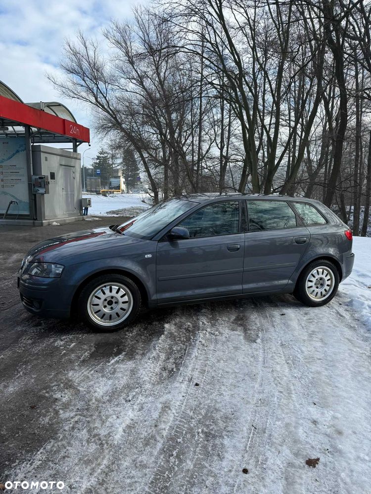 Audi A3 Sportback - 4