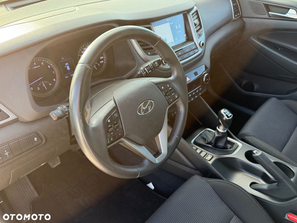 Hyundai Tucson 1.6 GDi 2WD Pure - 18