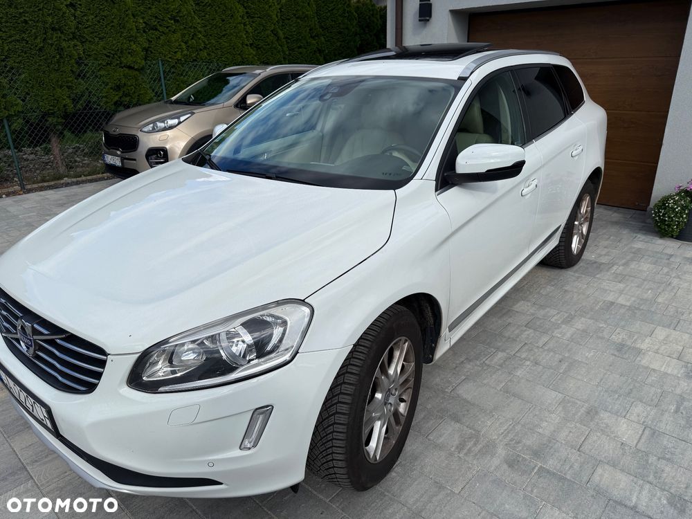 Volvo XC 60 - 4