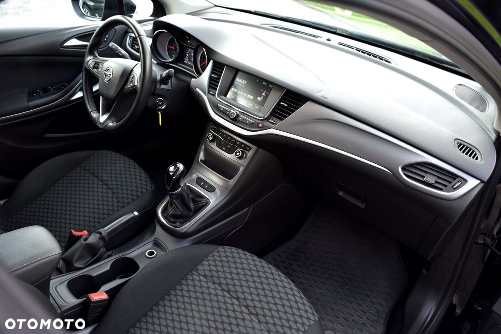 Opel Astra 1.6 CDTI Enjoy S&S - 9