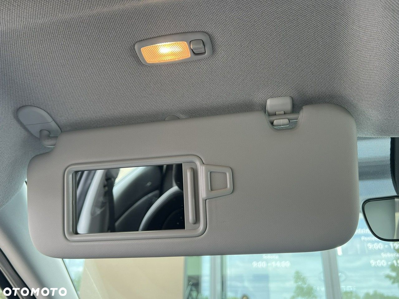 Hyundai Elantra - 26