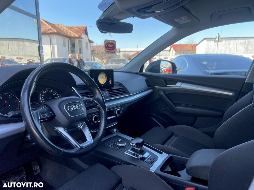 Audi Q5 2.0 40 TDI quattro S tronic Sport - 5
