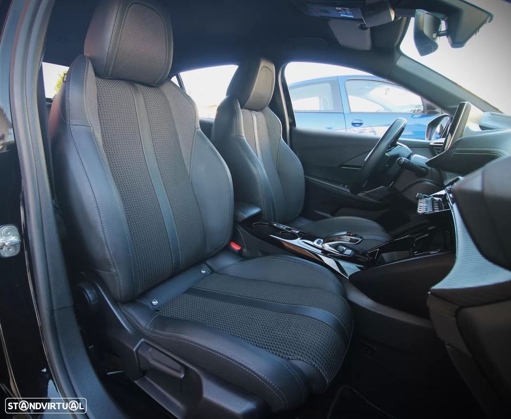 Peugeot e-208 50 kWh GT Line - 31