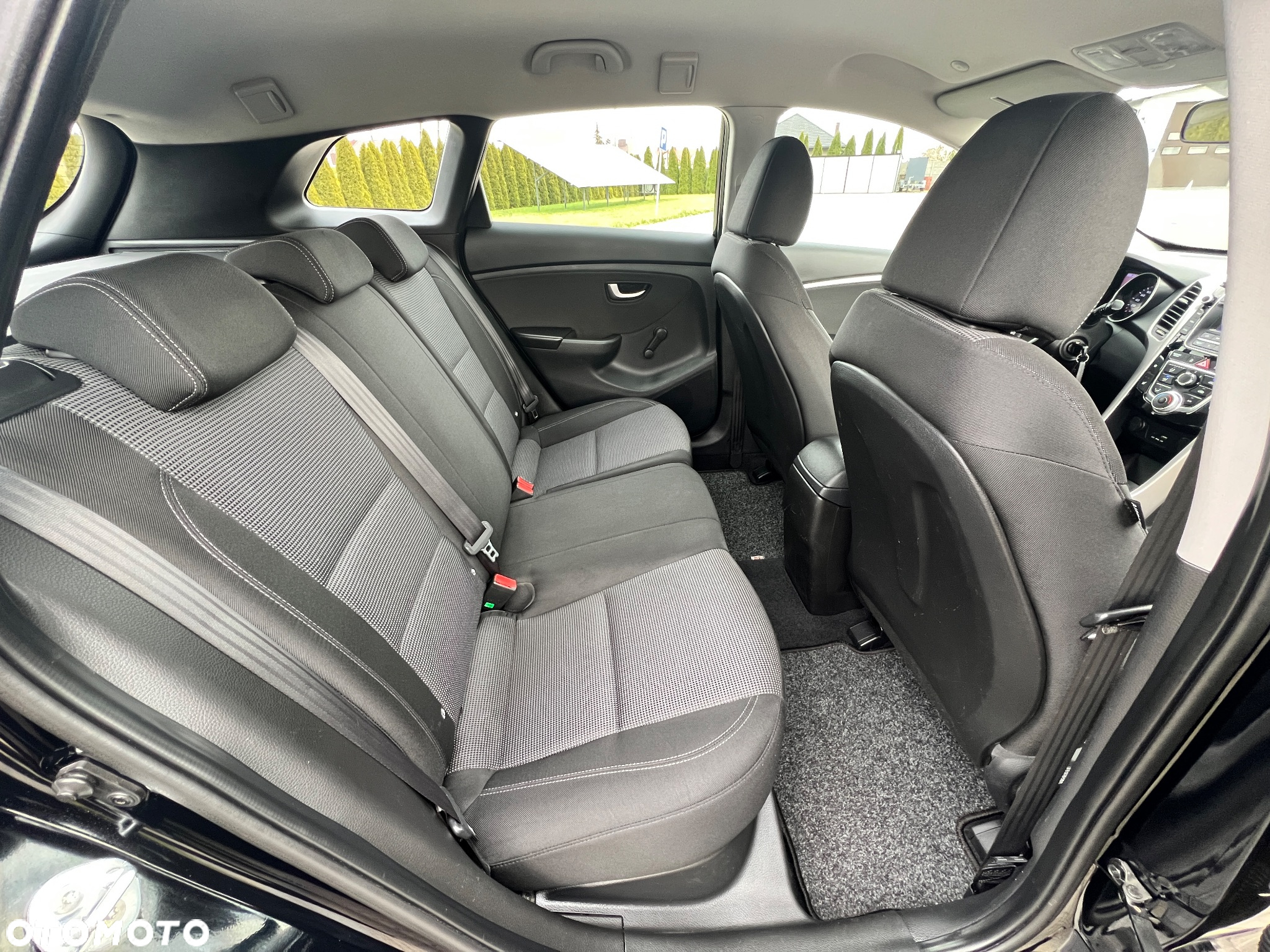 Hyundai i30 1.6 CRDi BlueDrive Premium - 20