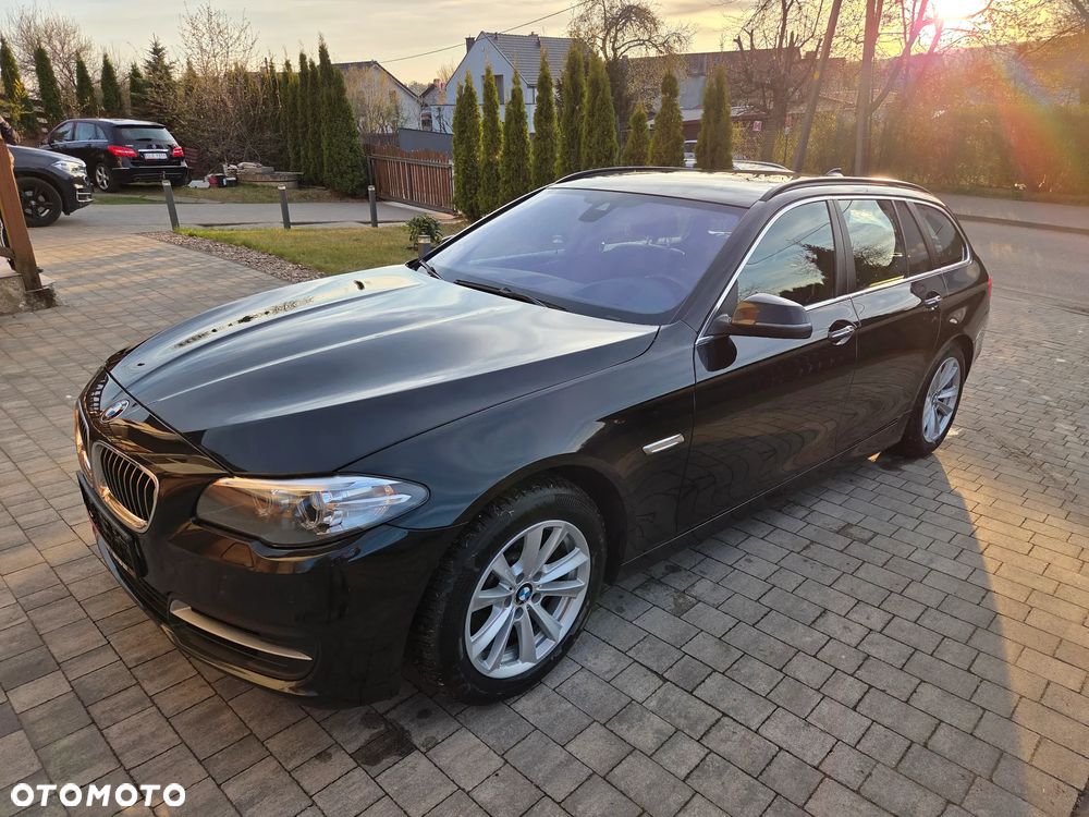 BMW Seria 5 520d Sport - 28