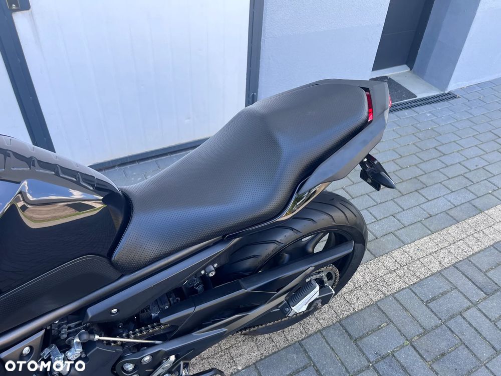 Yamaha XJ - 17