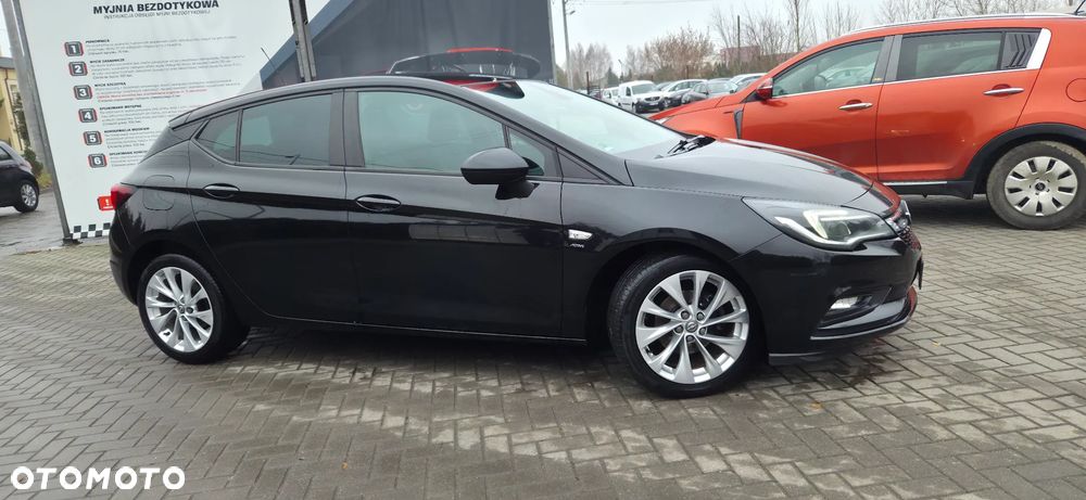 Opel Astra 1.6 CDTI Cosmo - 17